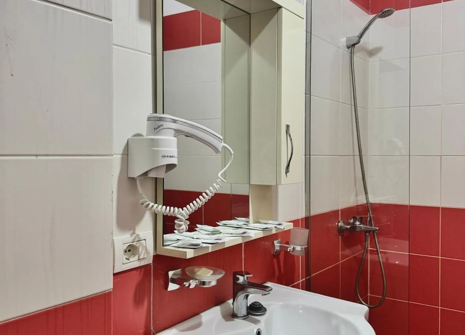 Fishland Seaside Apartments 0*, Plazhi San Pietro