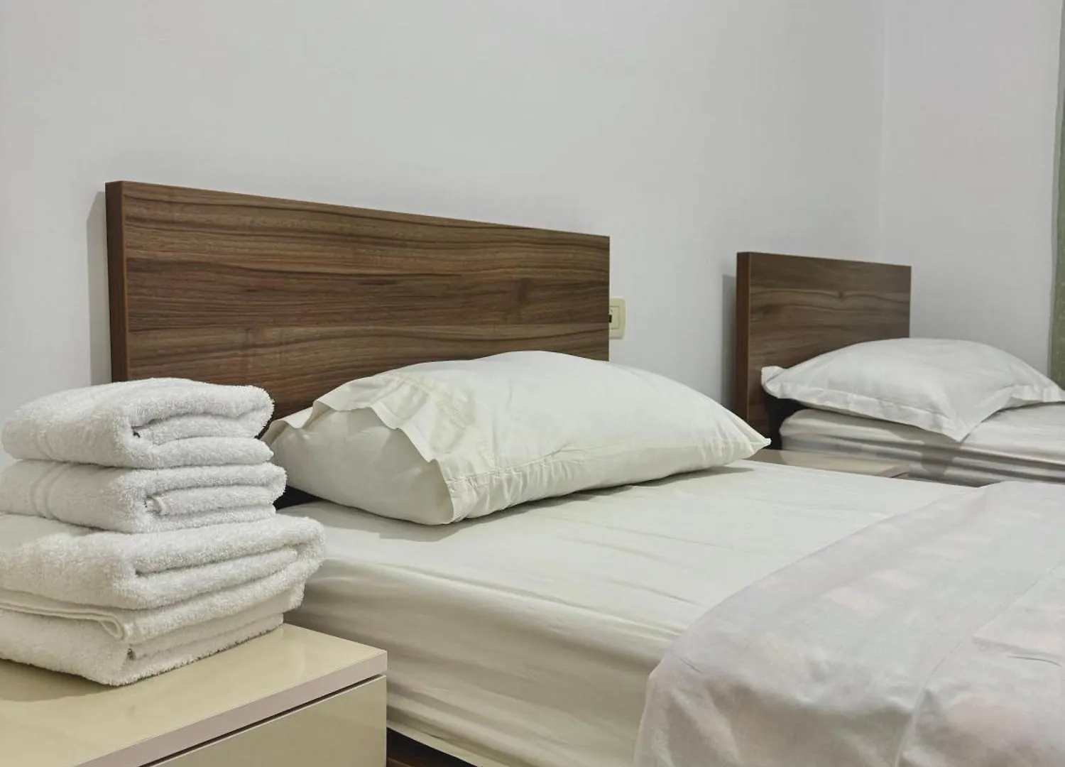 Fishland Seaside Apartments Hotel Plazhi San Pietro